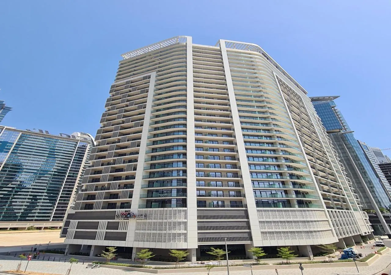 Keyrock Living - Urban Oasis In Zada Tower Apartment Dubai